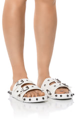 COMBOO EMBELLISHED FLAT SANDAL WHITE