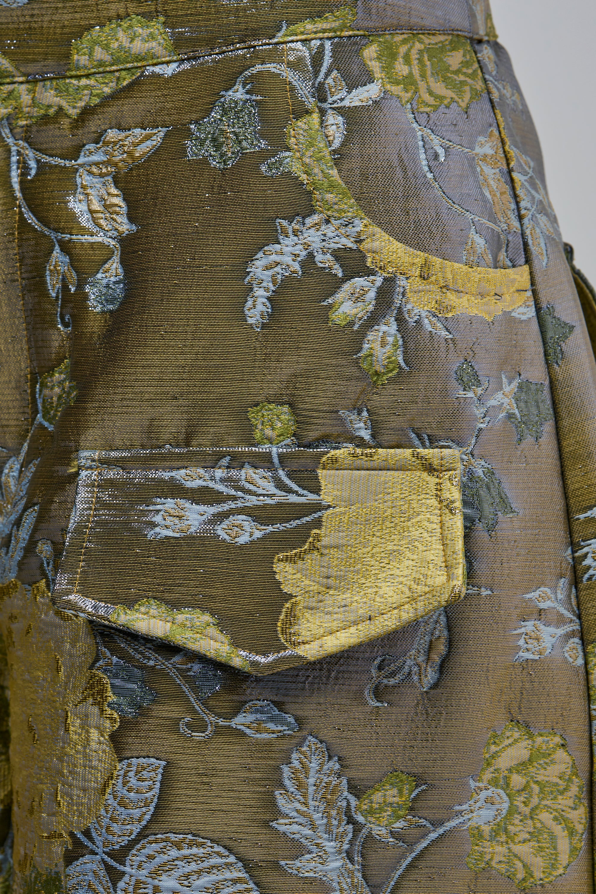 BEAUTIFUL IN BROCADE TROUSER