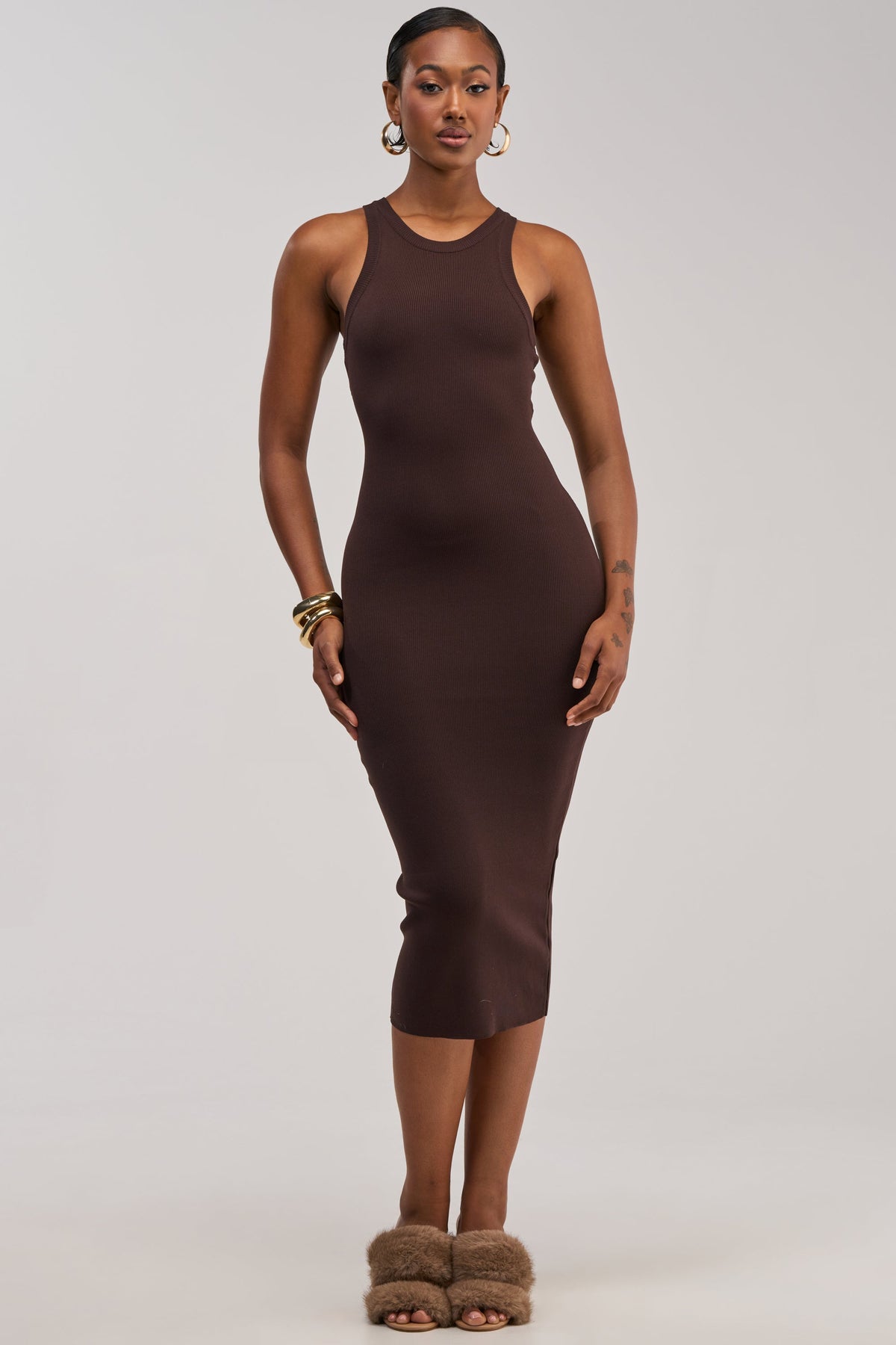 CUTIE PIE KNIT MIDI DRESS IN BROWN