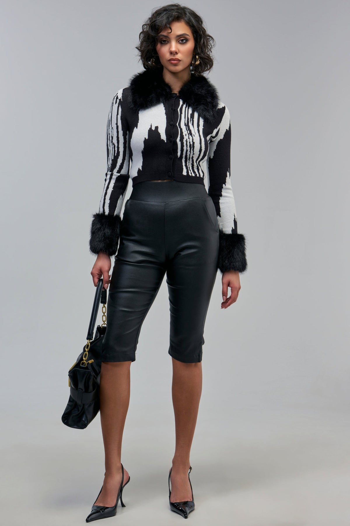AMMO X AKIRA BIG BOOTY PLEATHER CAPRI WITH 4 WAY STRETCH