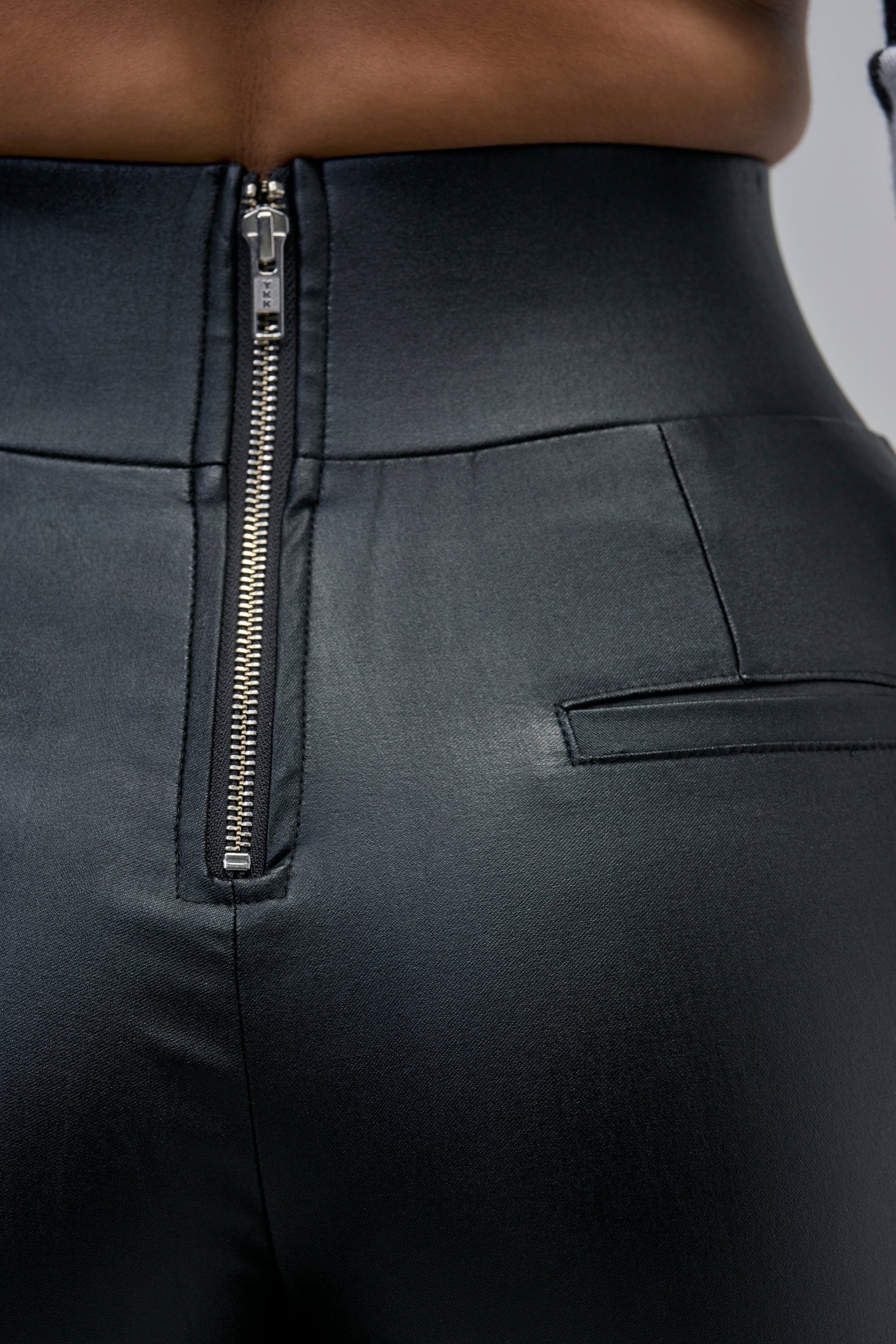 AMMO X AKIRA BIG BOOTY PLEATHER CAPRI WITH 4 WAY STRETCH