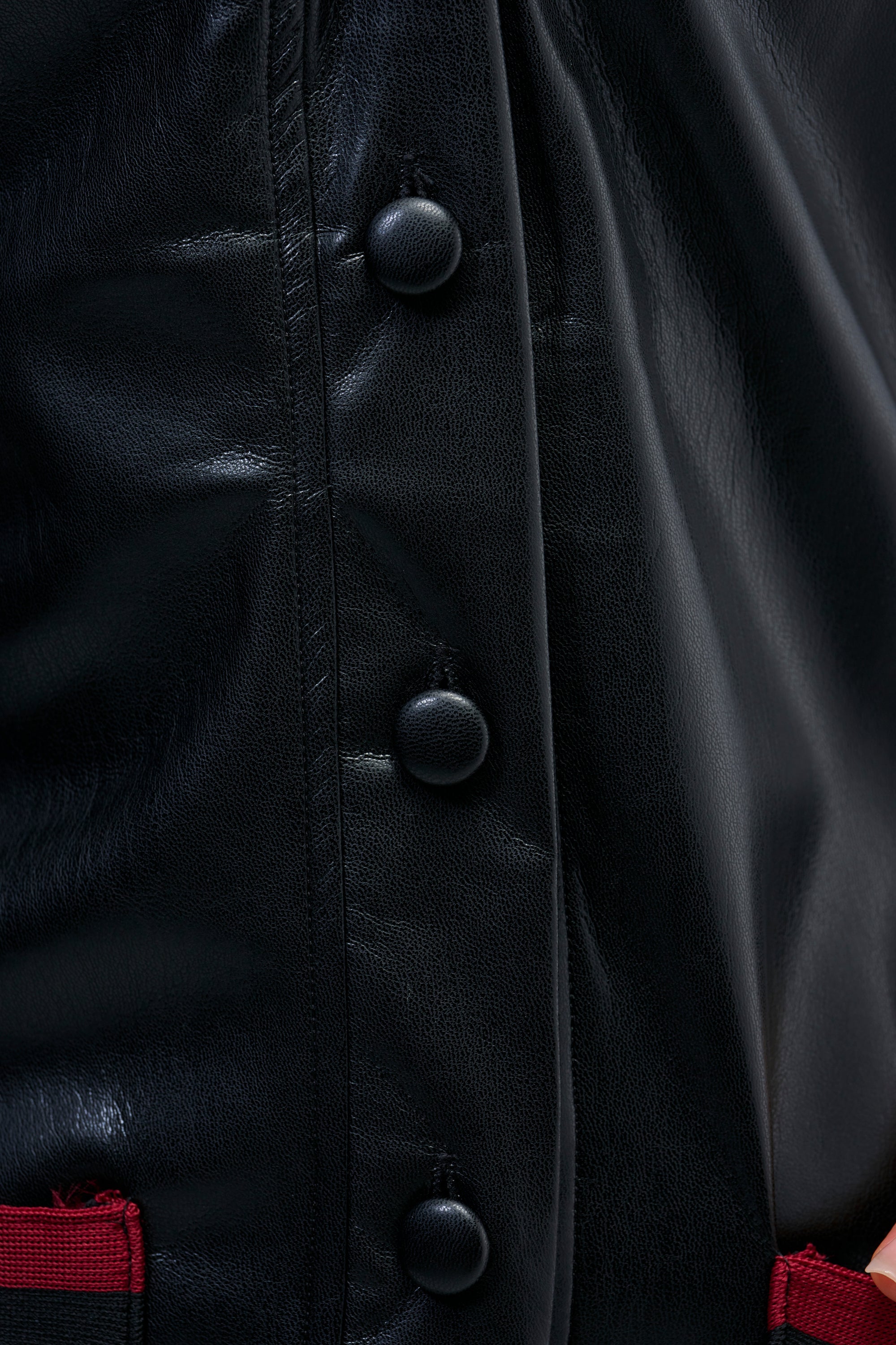 COME AND GET IT BUTTON DOWN