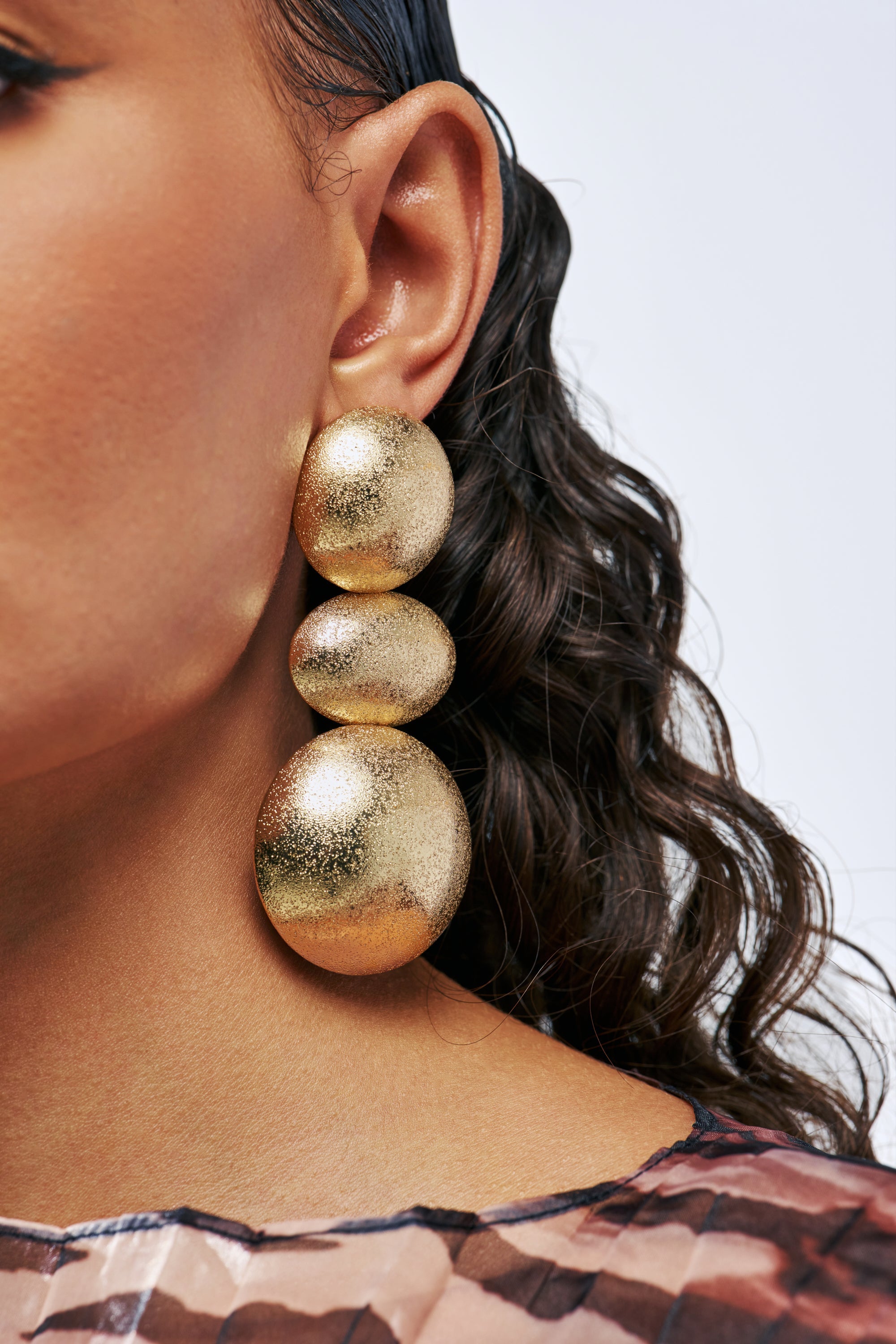 BALLS TO THE WALL EARRING IN GOLD