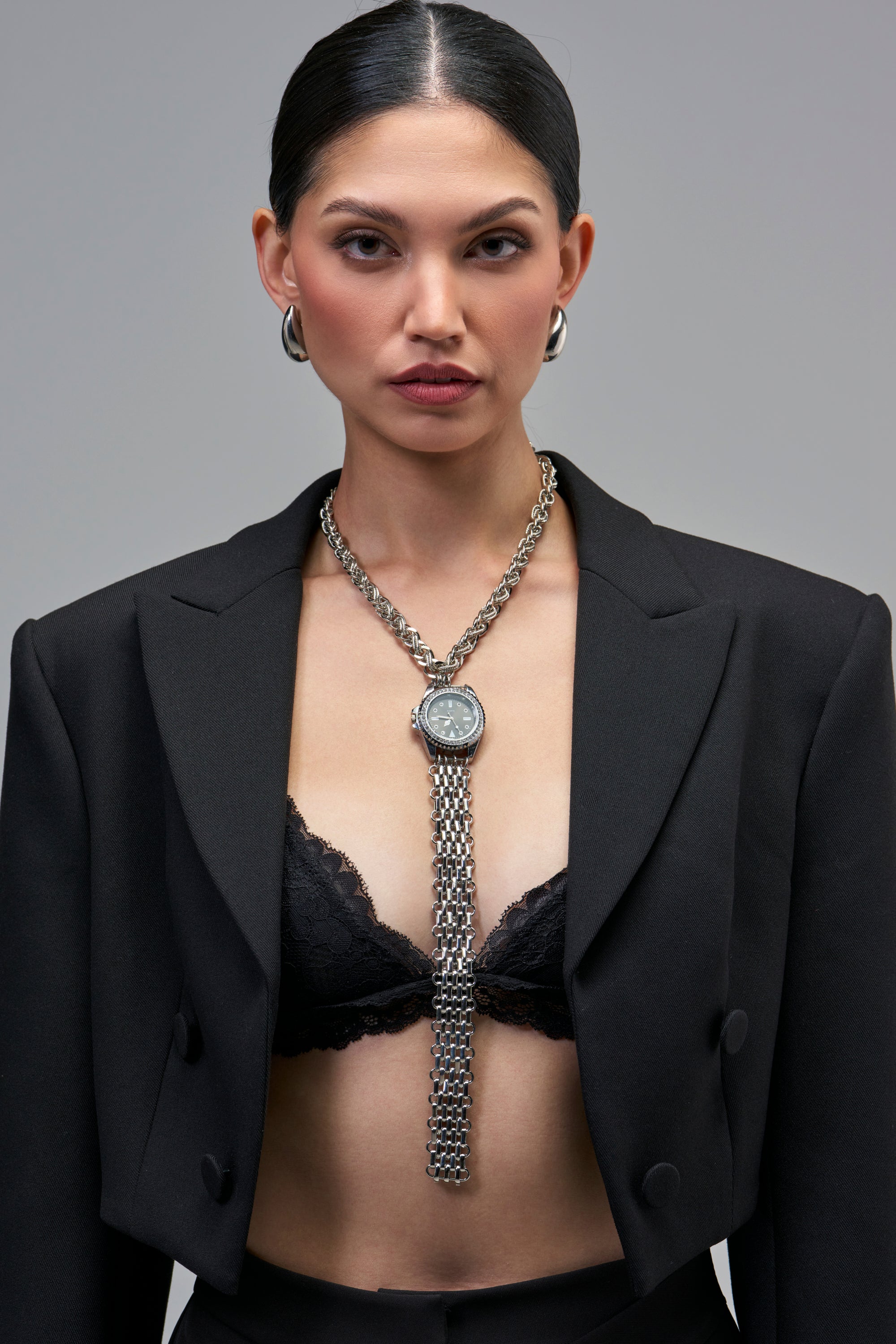 CLOCK IT NECKLACE