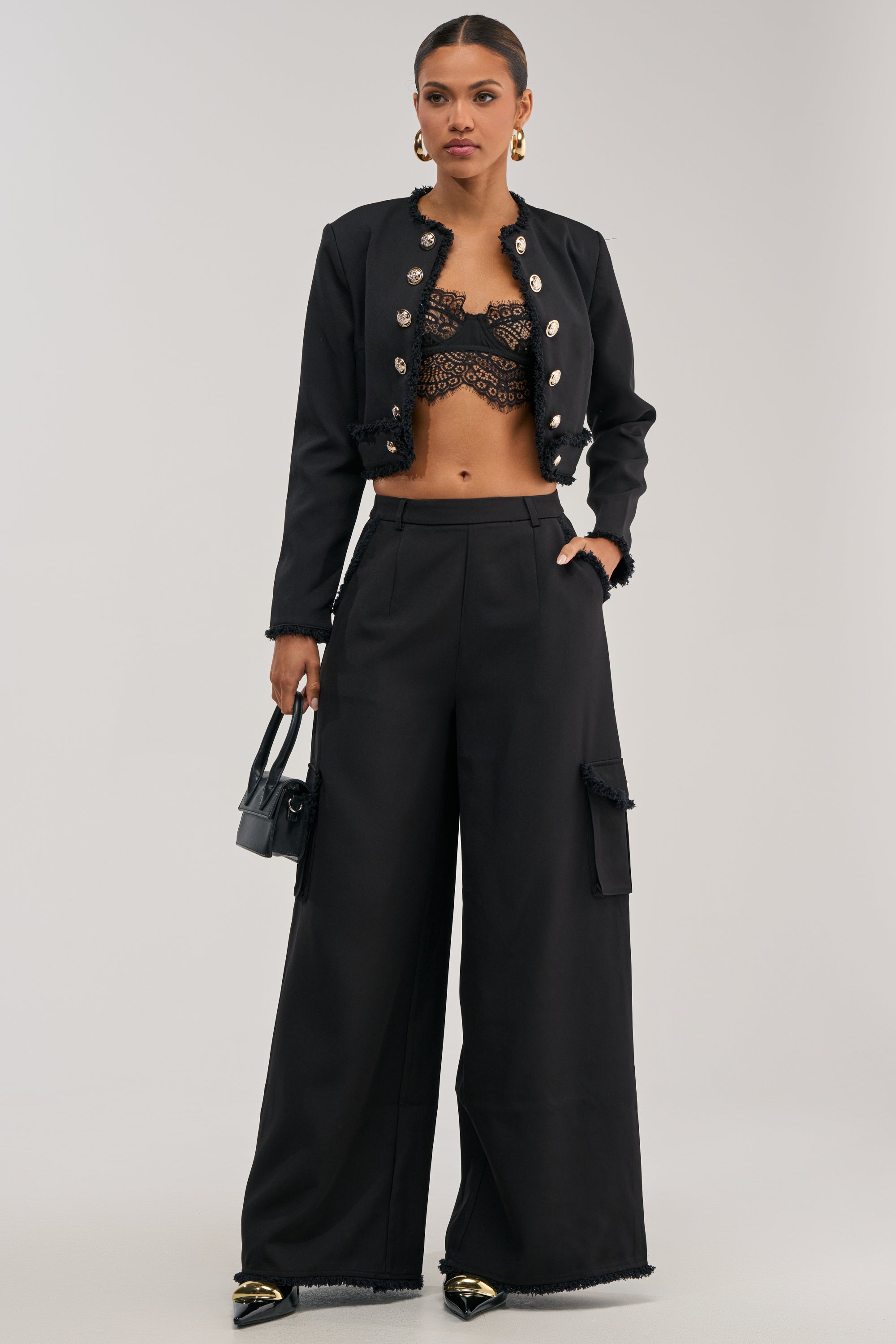 CLASSY VIBE CROPPED BLAZER