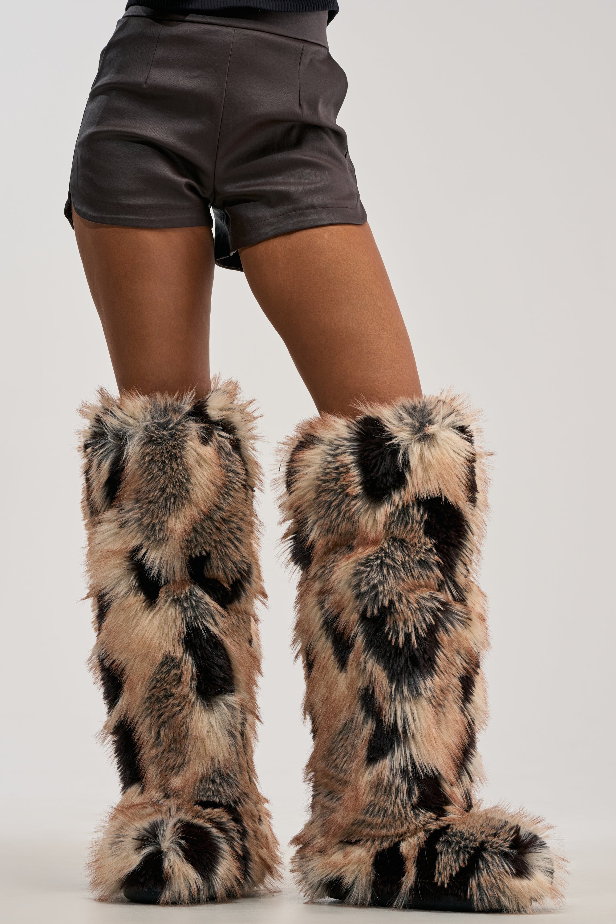 AZALEA WANG SHIVER BROWN FLAT FUR BOOT