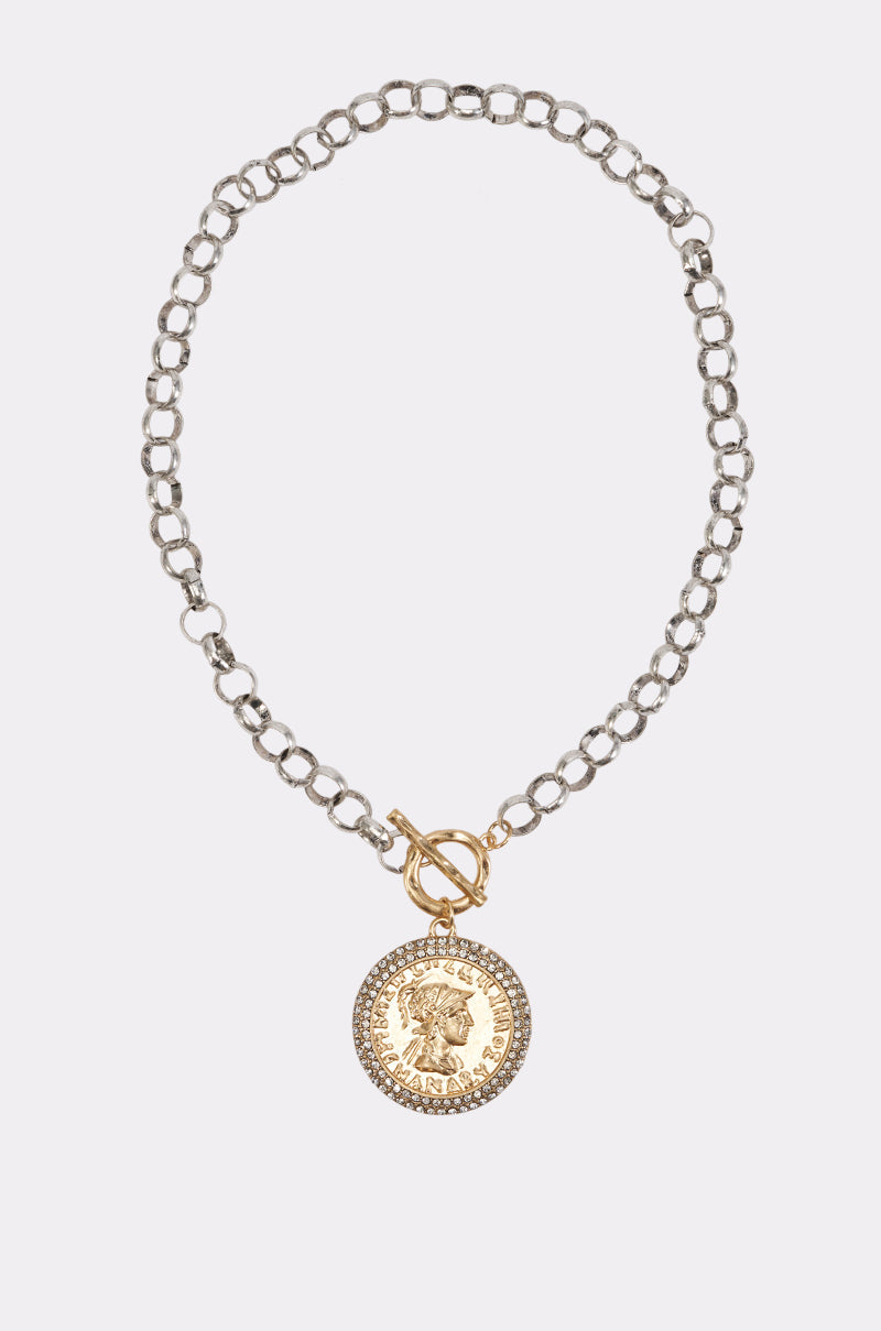ANTIQUE MEDALLION PENDANT NECKLACE