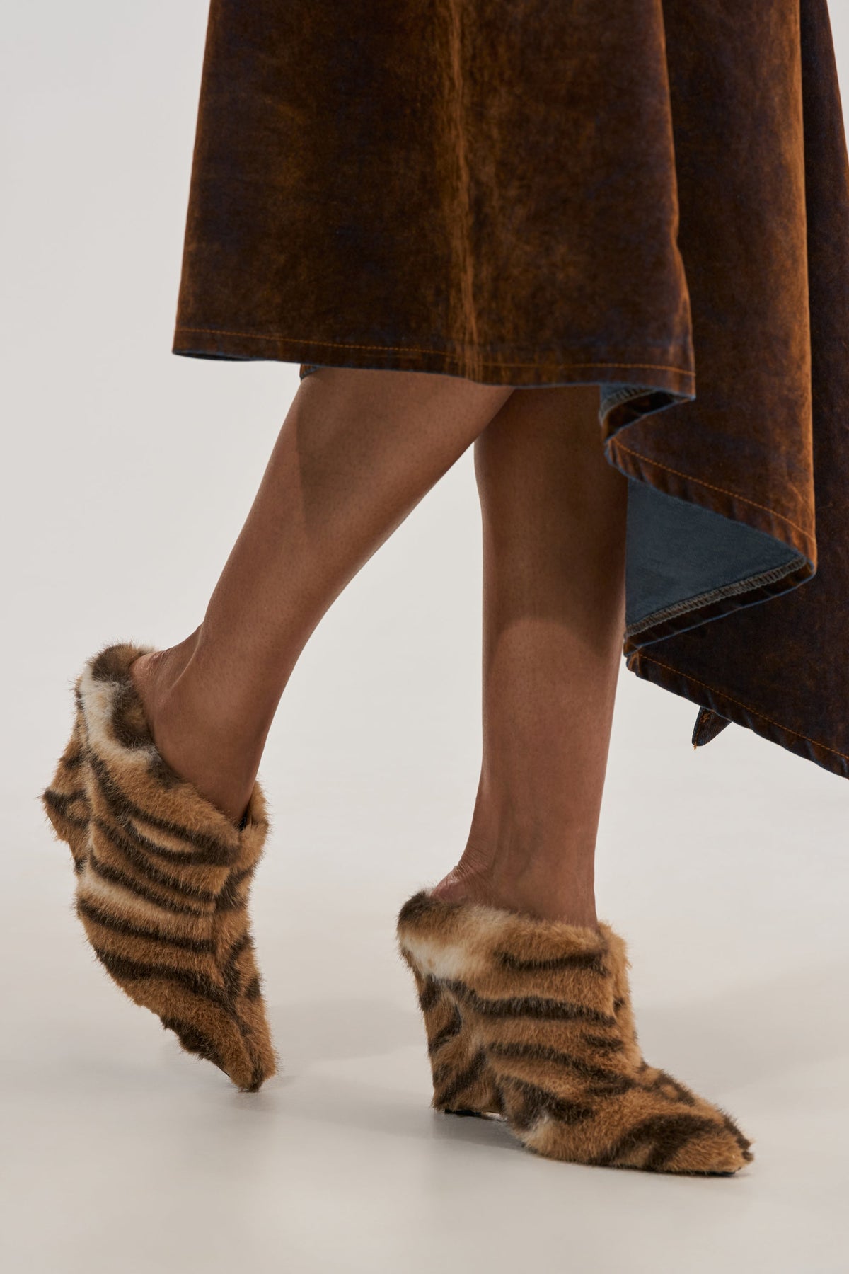 AZALEA WANG WAFIYA TIGER MULE WEDGE PUMP