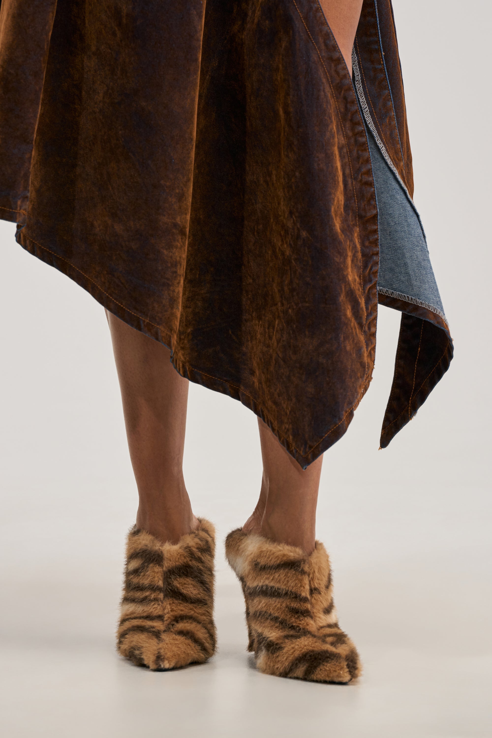 AZALEA WANG WAFIYA TIGER MULE WEDGE PUMP
