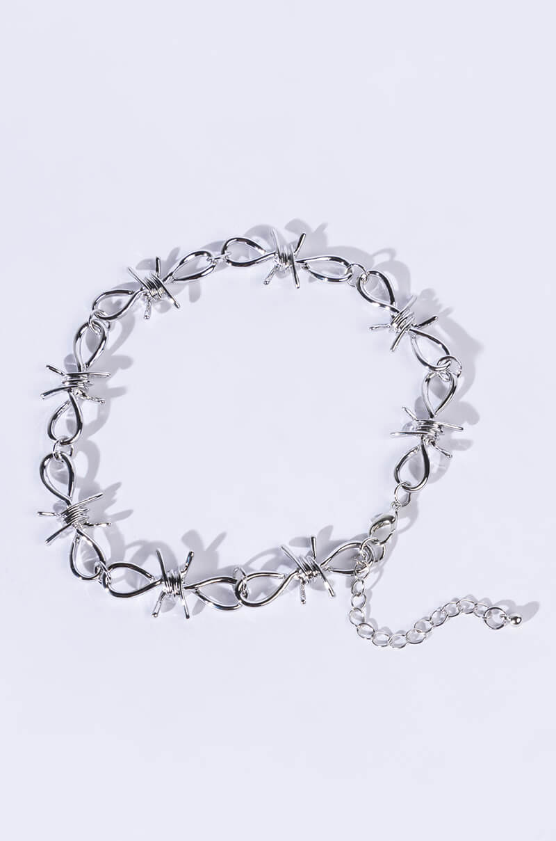 BARBED BOW CHOKER